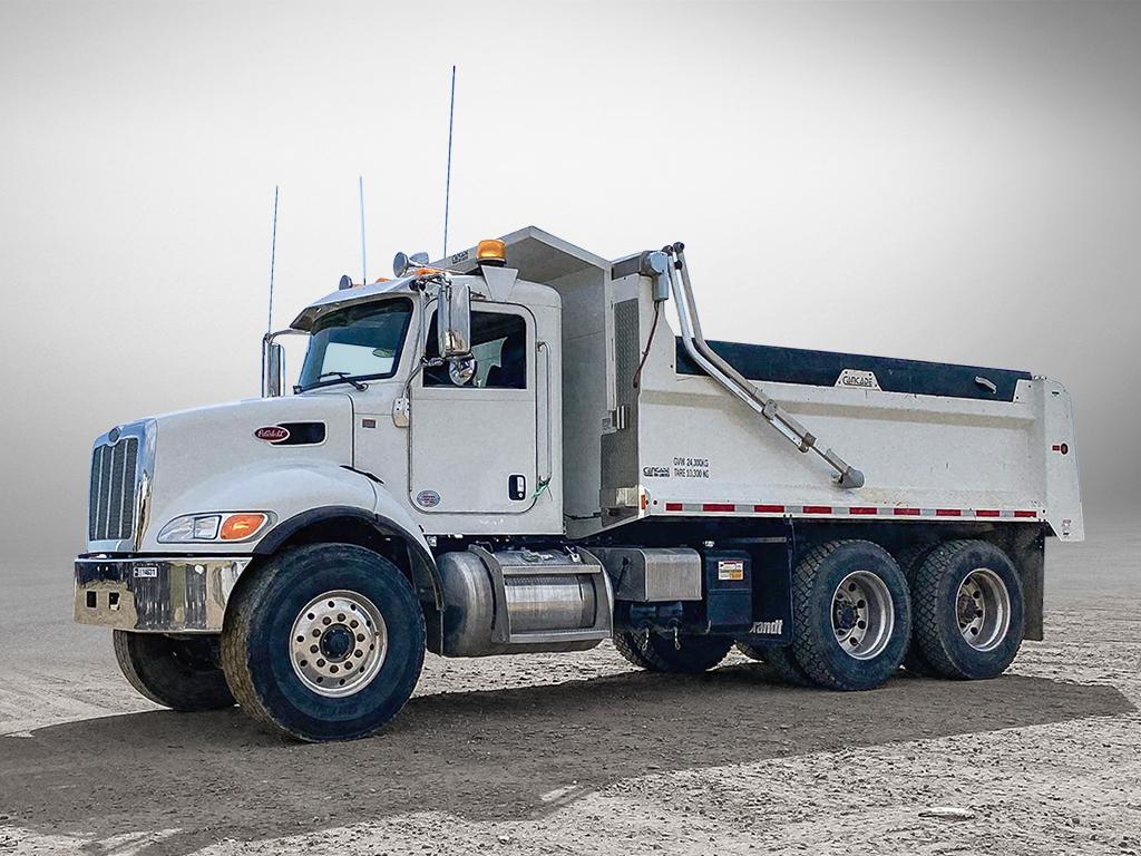 Photo of a 2020 Peterbilt 348