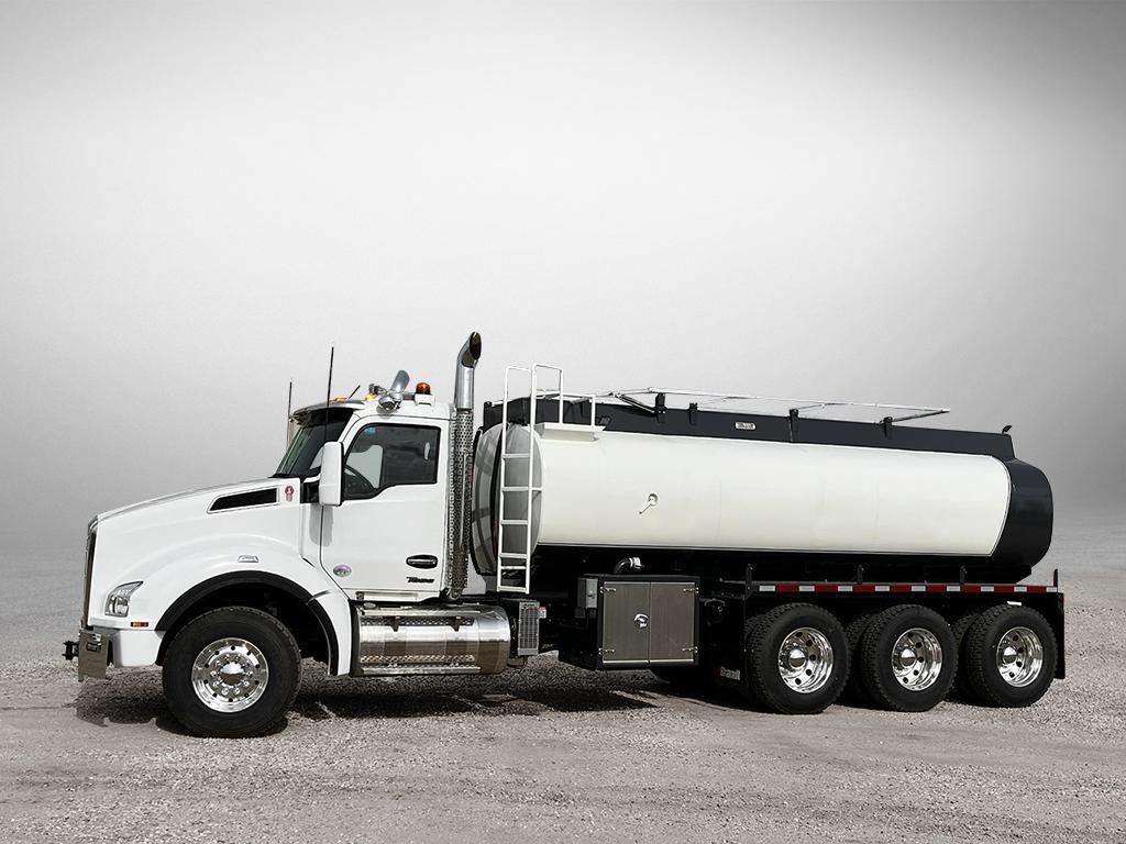 Photo of a 2024 Kenworth T880