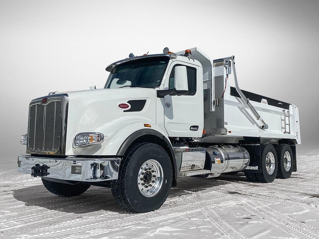 Photo of a 2024 Peterbilt 567