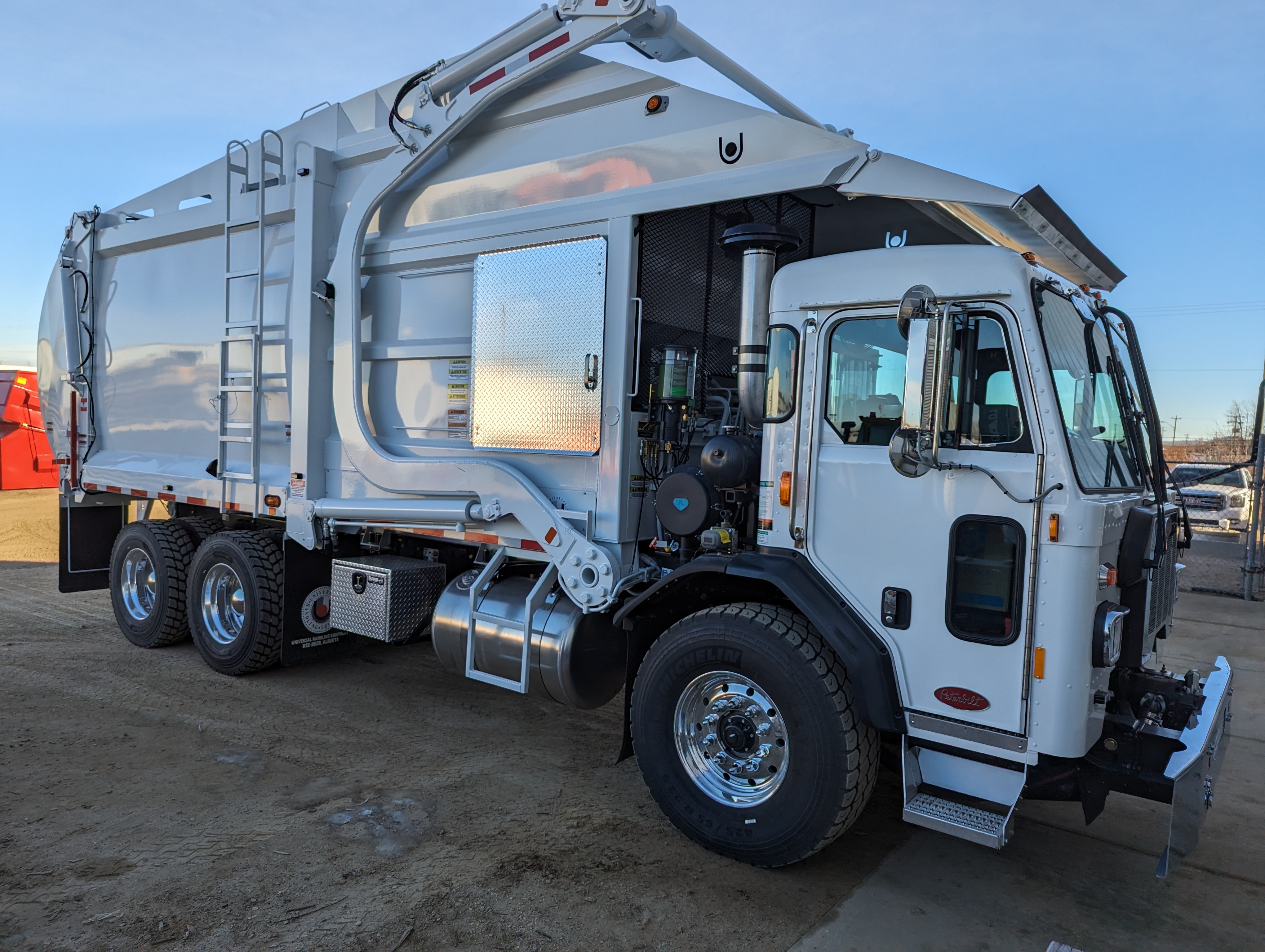 Photo of a 2025 Peterbilt 520