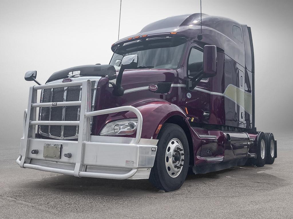 Photo of a 2019 Peterbilt 579