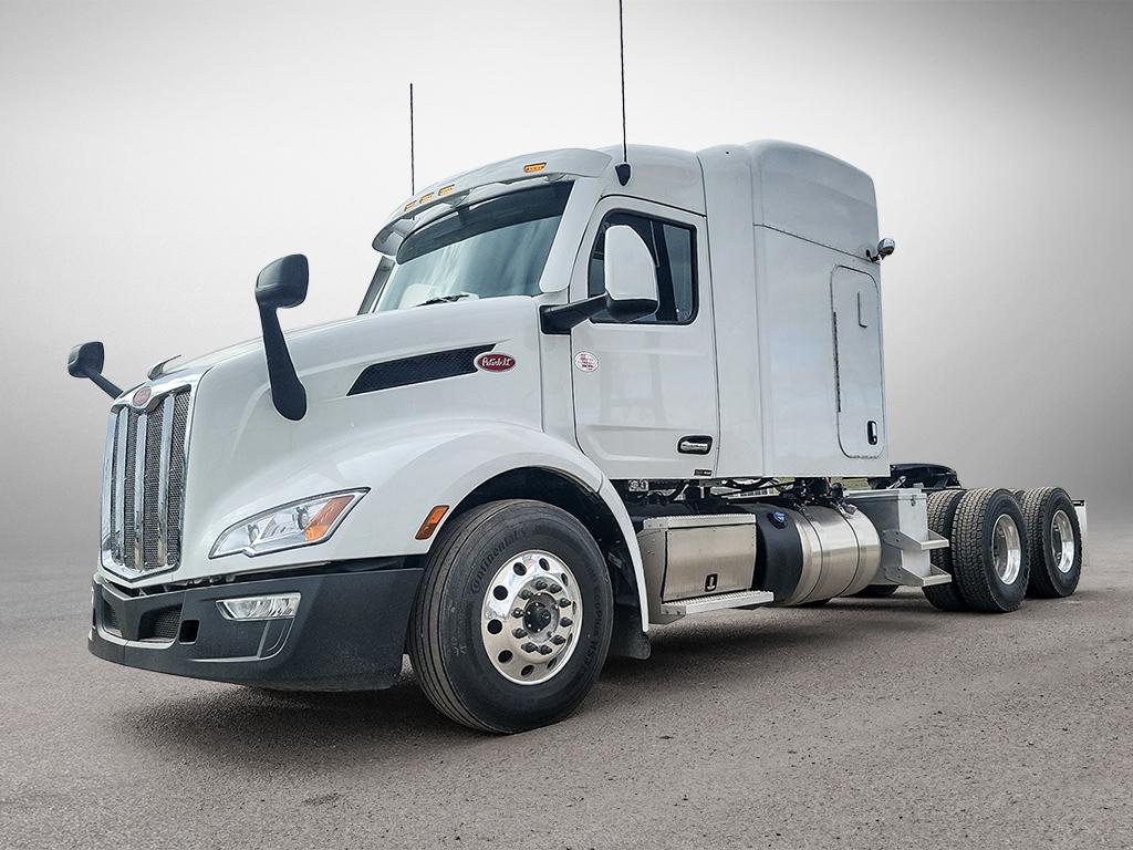 Photo of a 2024 Peterbilt 579