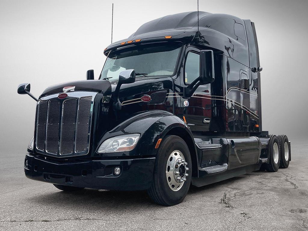 Photo of a 2020 Peterbilt 579