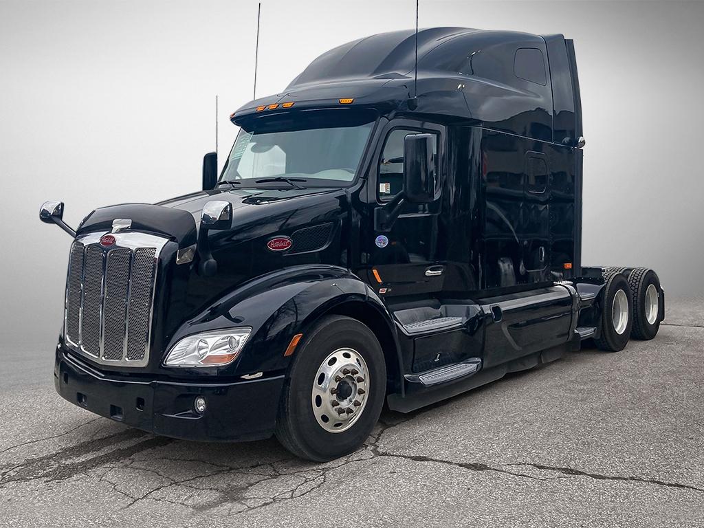 Photo of a 2020 Peterbilt 579