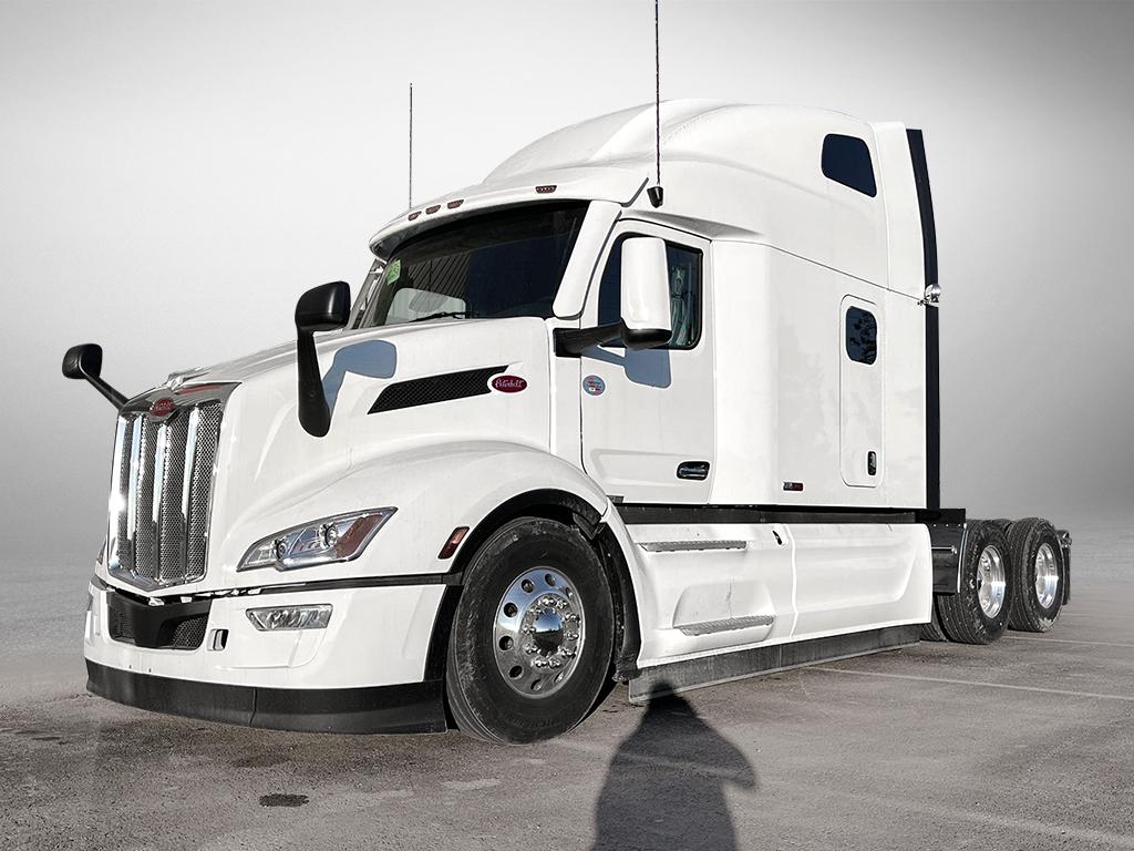 Photo of a 2024 Peterbilt 579