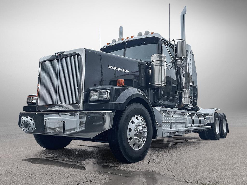 Photo of a 2019 Western Star 4900EX