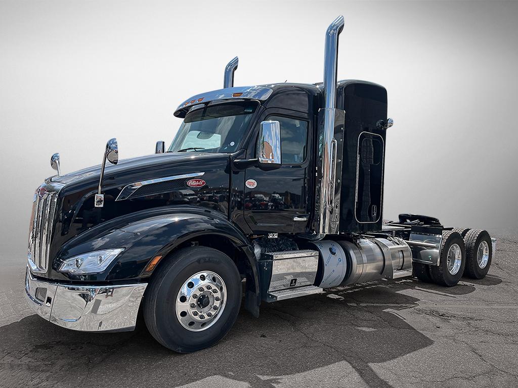 Photo of a 2025 Peterbilt 579