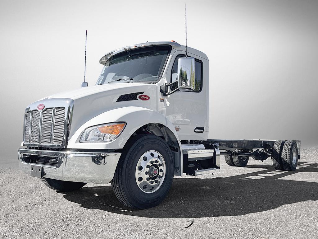 Photo of a 2025 Peterbilt 537